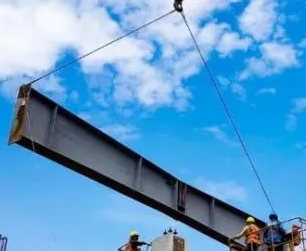 建築工地鋼梁起吊安裝鋼絲繩索具的應用